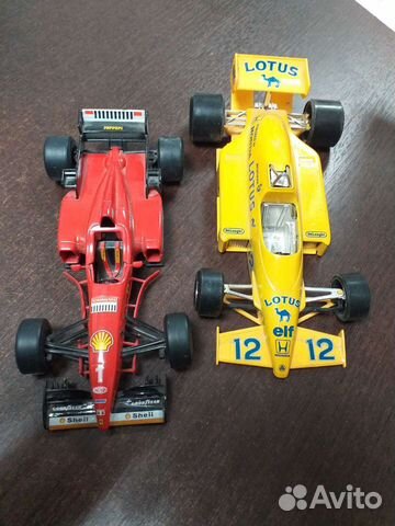 Модели машин 1:43 Формулы 1 Феррари и Лотос