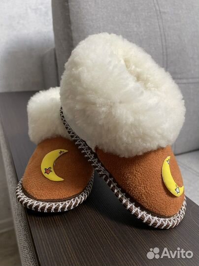 Пинетки уги из натуральной шерсти