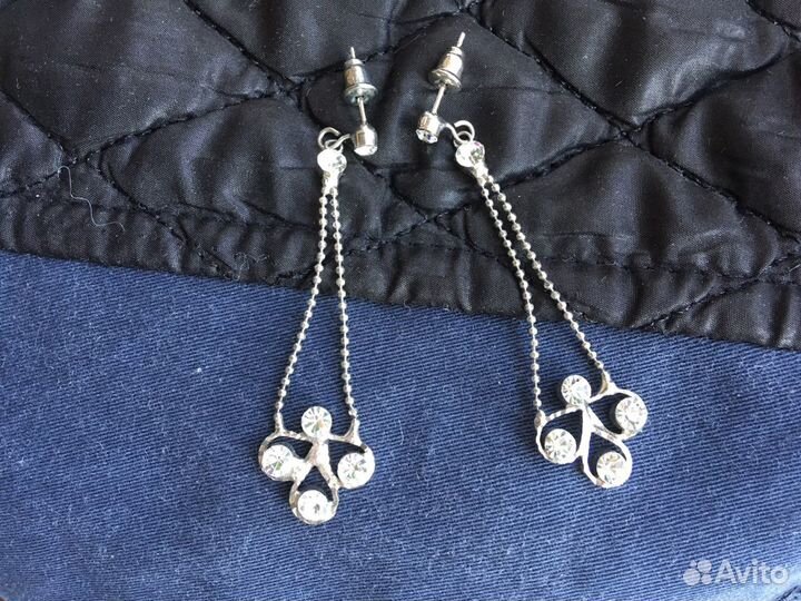 Стильные серьги