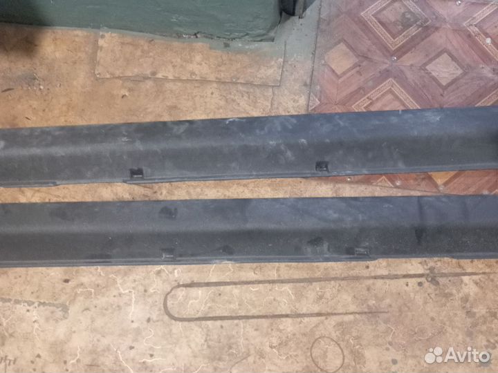 Накладные пороги renault logan1