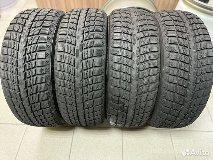 Leao Winter Defender Ice I-15 SUV 215/55 R18 99S