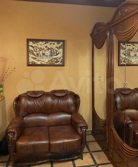 Коттедж 384,7 м² на участке 8 сот.