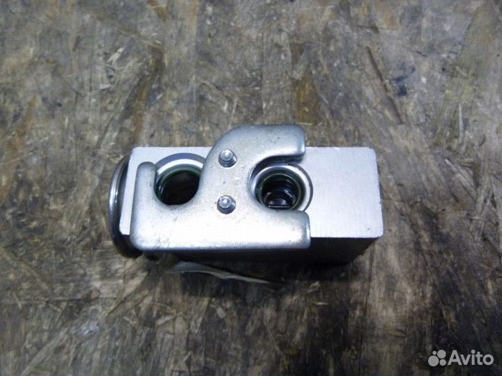 Клапан кондиционера Renault Sandero 2014 (N108870E