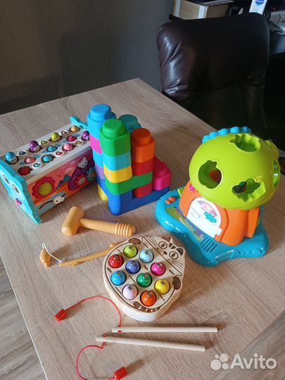 Развивающие игрушки пакетом