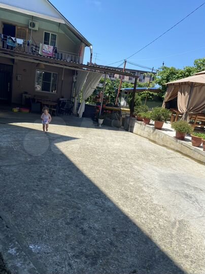 Комната 25 м² в 4-к., 1/2 эт.