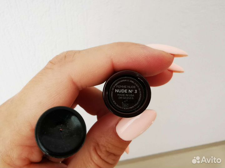 Hourglass помад