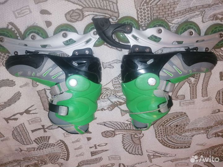 Роликовые коньки