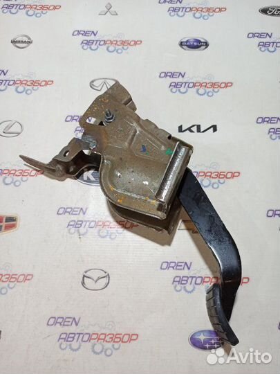 Педаль тормоза Renault Logan 2 K4M 2015