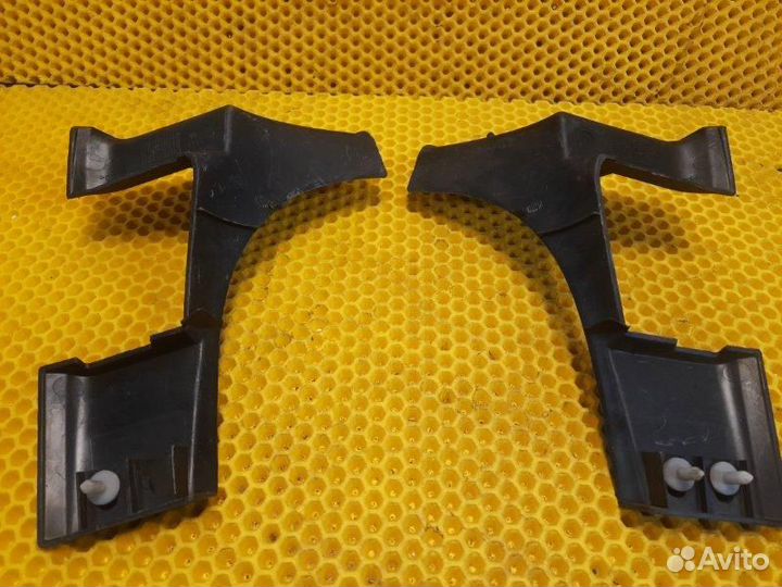 Петля двери/крышки багажника Volkswagen Touareg