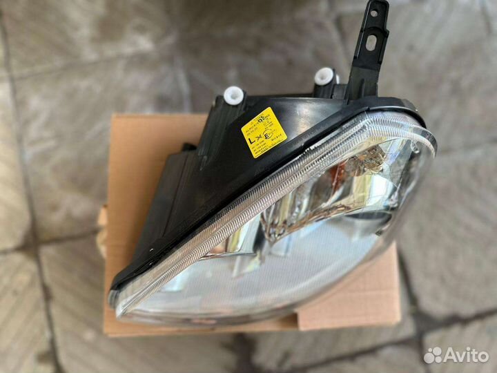 Фара Приора левая завод новая