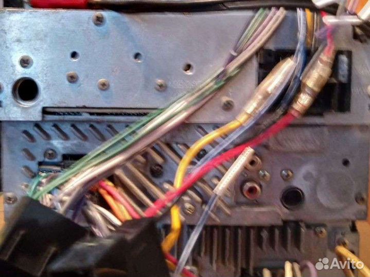 Продам магнитолы