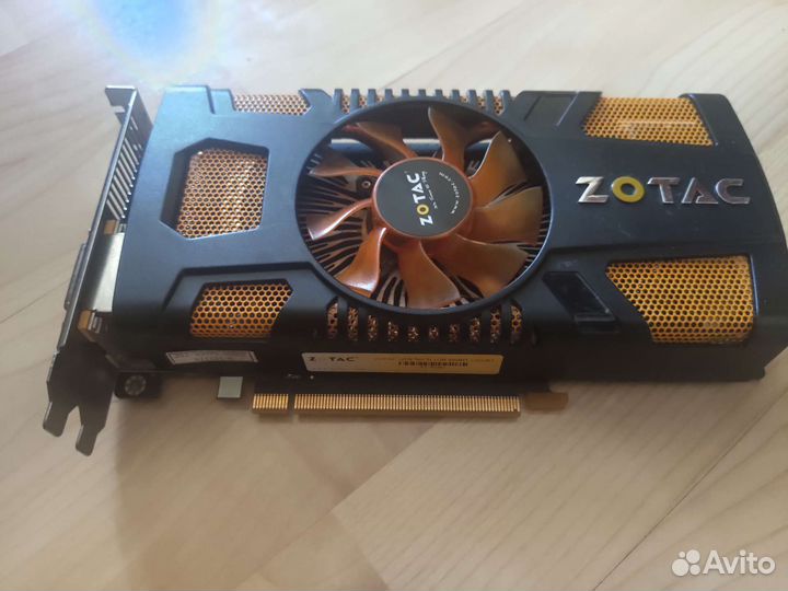 Видеокарта GTX 560 ti 1gb