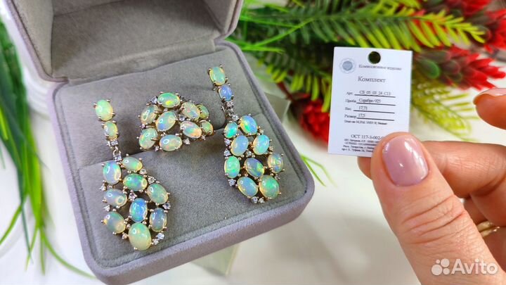 Комплект с эфиопскими опалами 14,31ct, s925