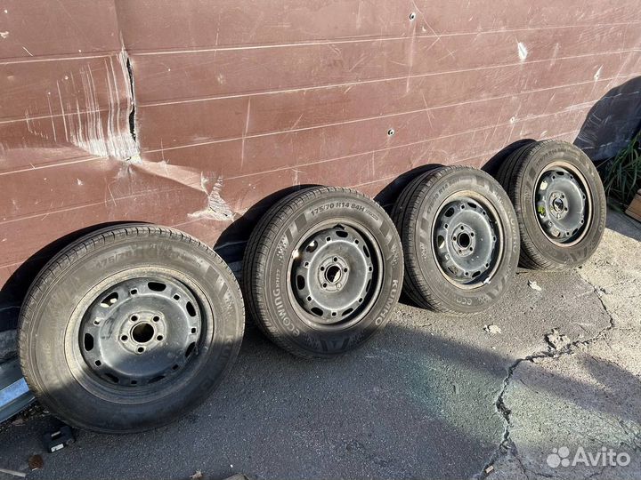 Kumho Ecowing ES01 KH27 175/70 R14 84H