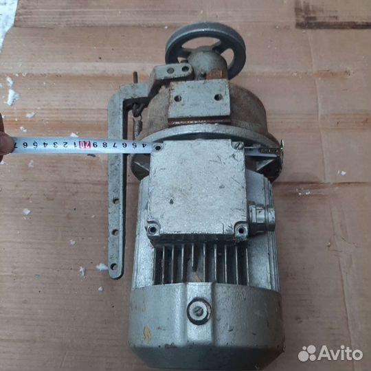 Электродвигатель асинхронный бу