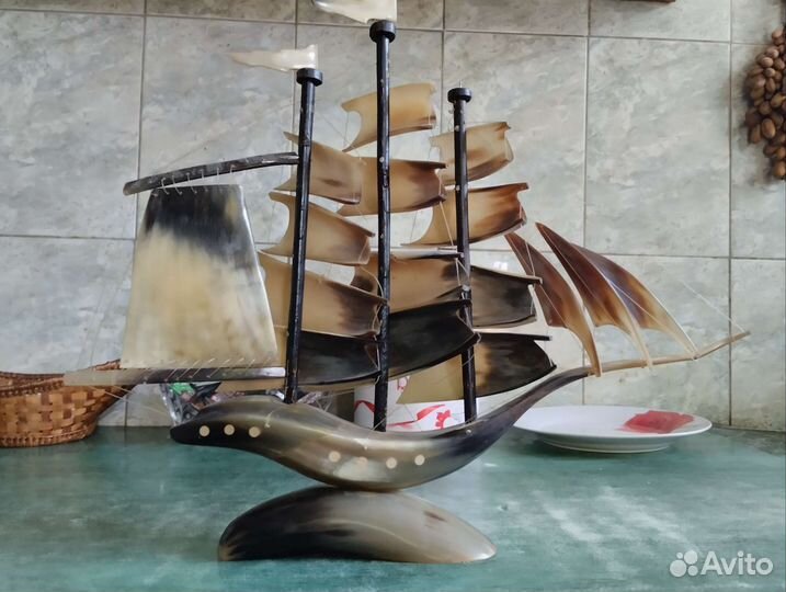 Корабль из рога