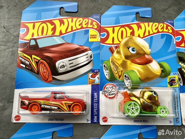 Машинки hot wheels TH