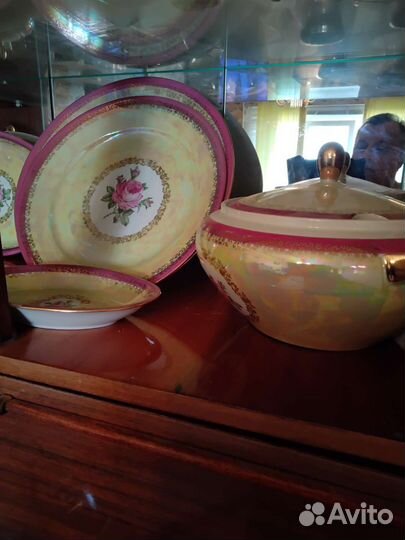 Сервиз столово-чайный