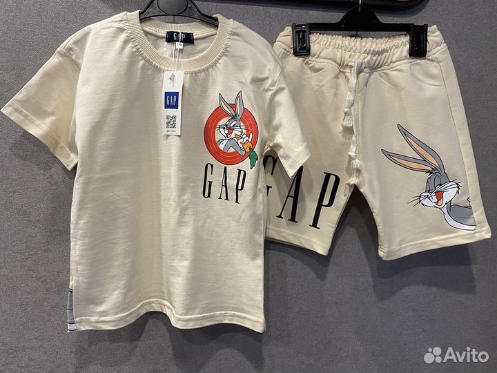 Костюм Новый на мальчика Gap