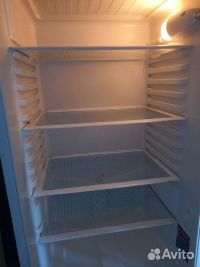 Холодильник indesit