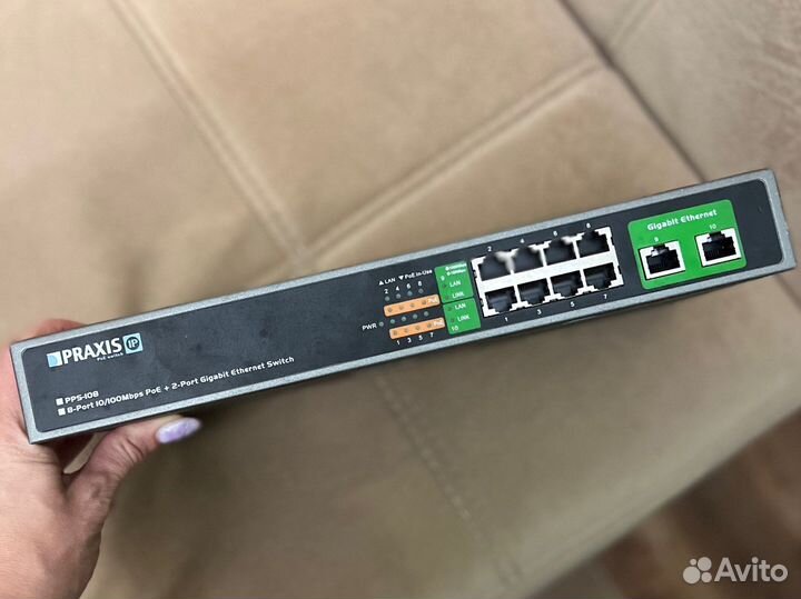 Коммутатор с PoE Praxis PPS-108