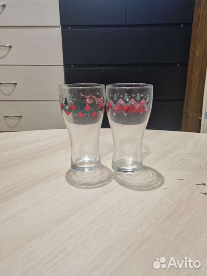 Стаканы кока кола