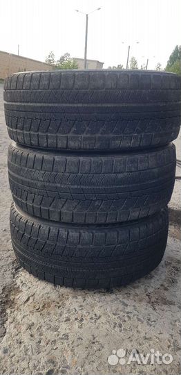 Bridgestone Blizzak VRX 235/40 R18 91S