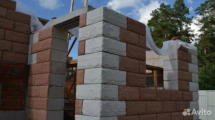 Стеновой блок из капсулированного керамзита
