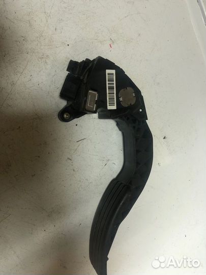 Педаль газа (электронная) Renault Scenic 3