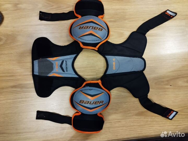 Нагрудник хоккейный детский Bauer one 4