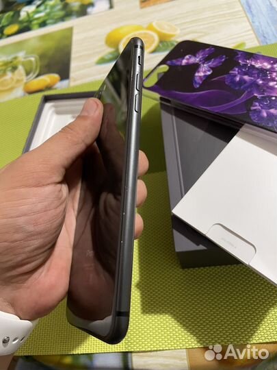 Apple iPhone 8 plus 64 Акб 84