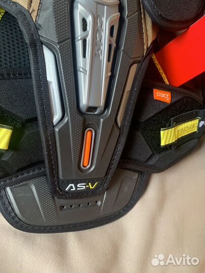 Нагрудник хоккейный ccm as-v jr s