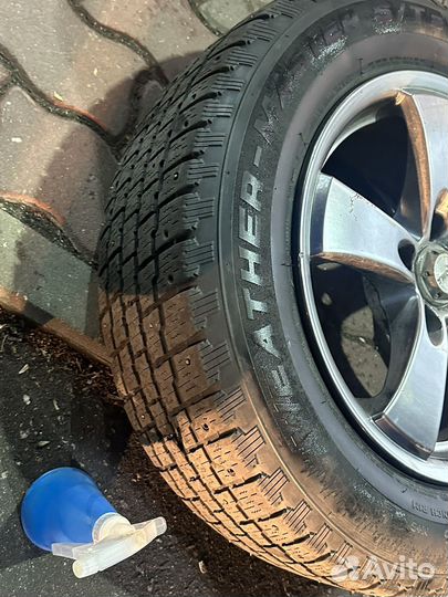 Cooper Weather-Master S/T 2 215/65 R16 190S