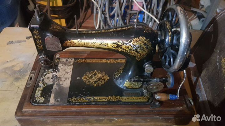 Швейная машина Singer
