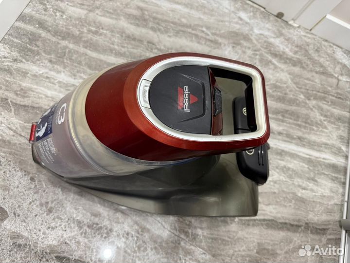 Пылесос с контейнером для пыли