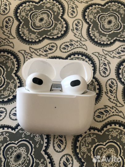 Apple AirPods 3rd generation (mpny3)