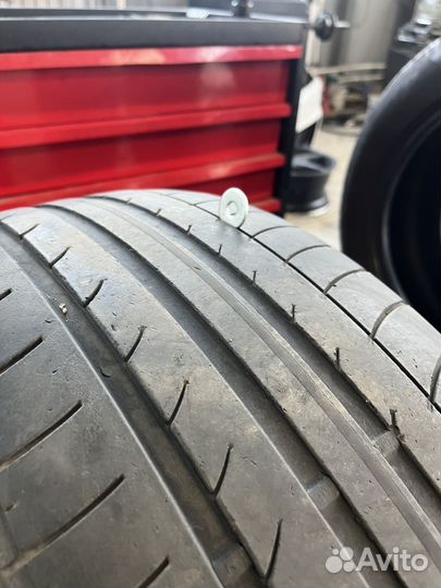 Dunlop SP Sport 2040 235/60 R18