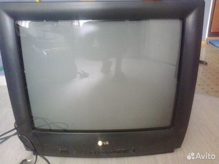 Телевизор LG CF-21F89
