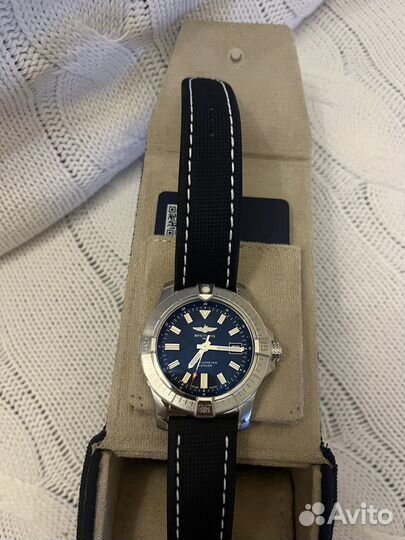 Часы breitling avenger 43-новые