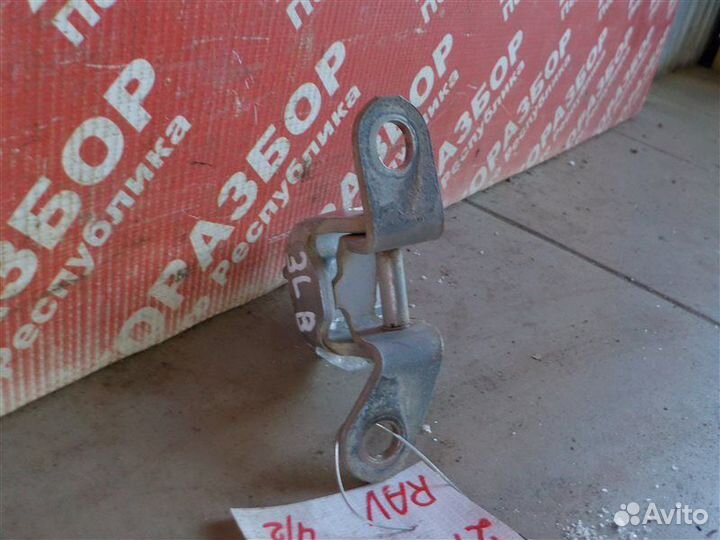 Петля двери верхняя задняя левая Toyota Rav 4 XA20