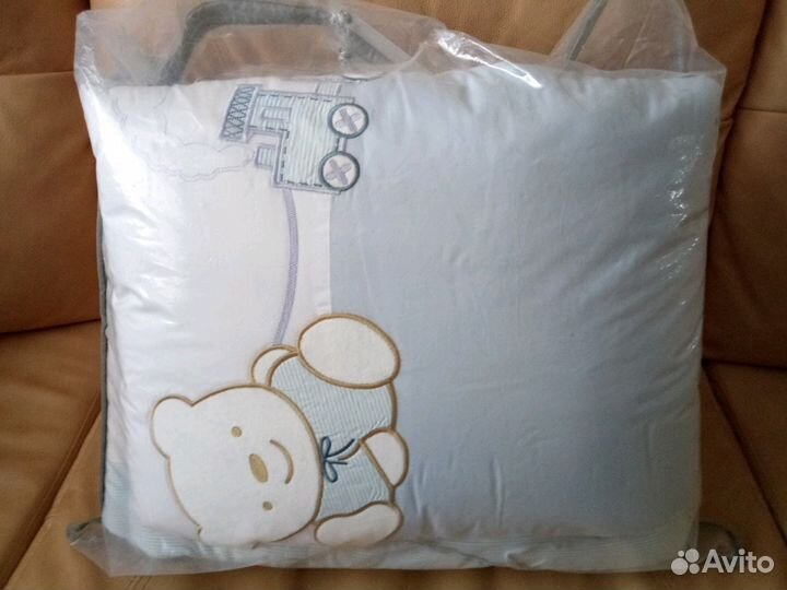 Комплект постельного белья в кроватку