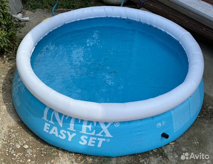 Надувной бассейн intex