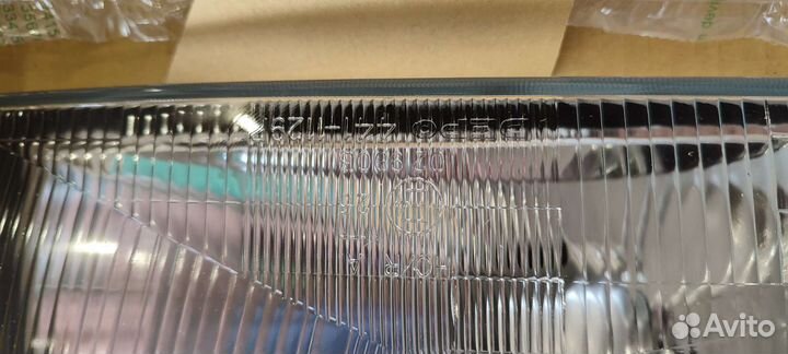 Фара передняя правая на VW transporter T4