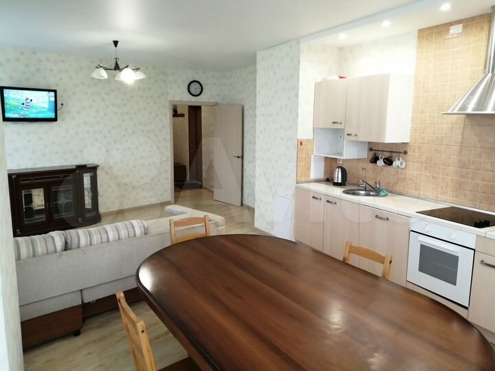 3-к. квартира, 105 м², 8/18 эт.