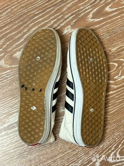 Кроссовки adidas