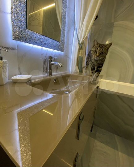 2-к. квартира, 58 м², 13/16 эт.