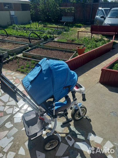 Трехколесный велосипед