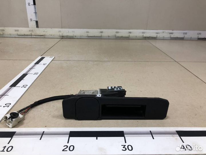 Б/У Ручка двери багажника наружная A1667500993