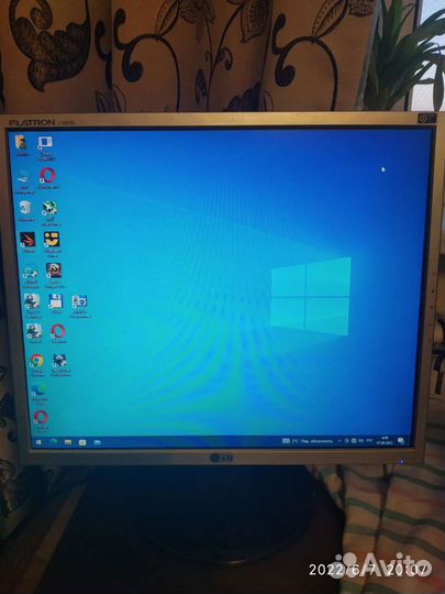 Монитор Philips17