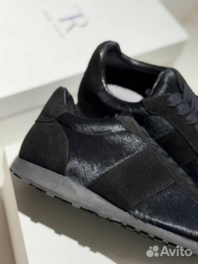 Женские кроссовки The Row черные